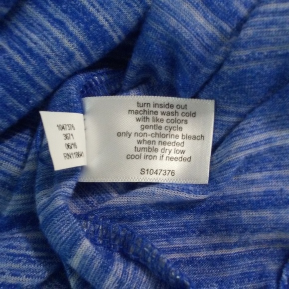 Lane Bryant 3/4 Sleeve V Neck Tee Side Gathers - Picture 3 of 8